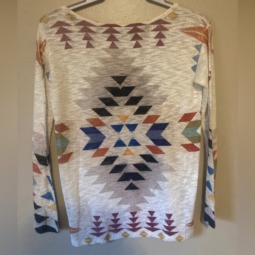 Enti Glamour long sleeve geometric design women’s shirt